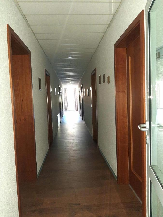 Garni Hotel Maselheimer Hof Екстериор снимка