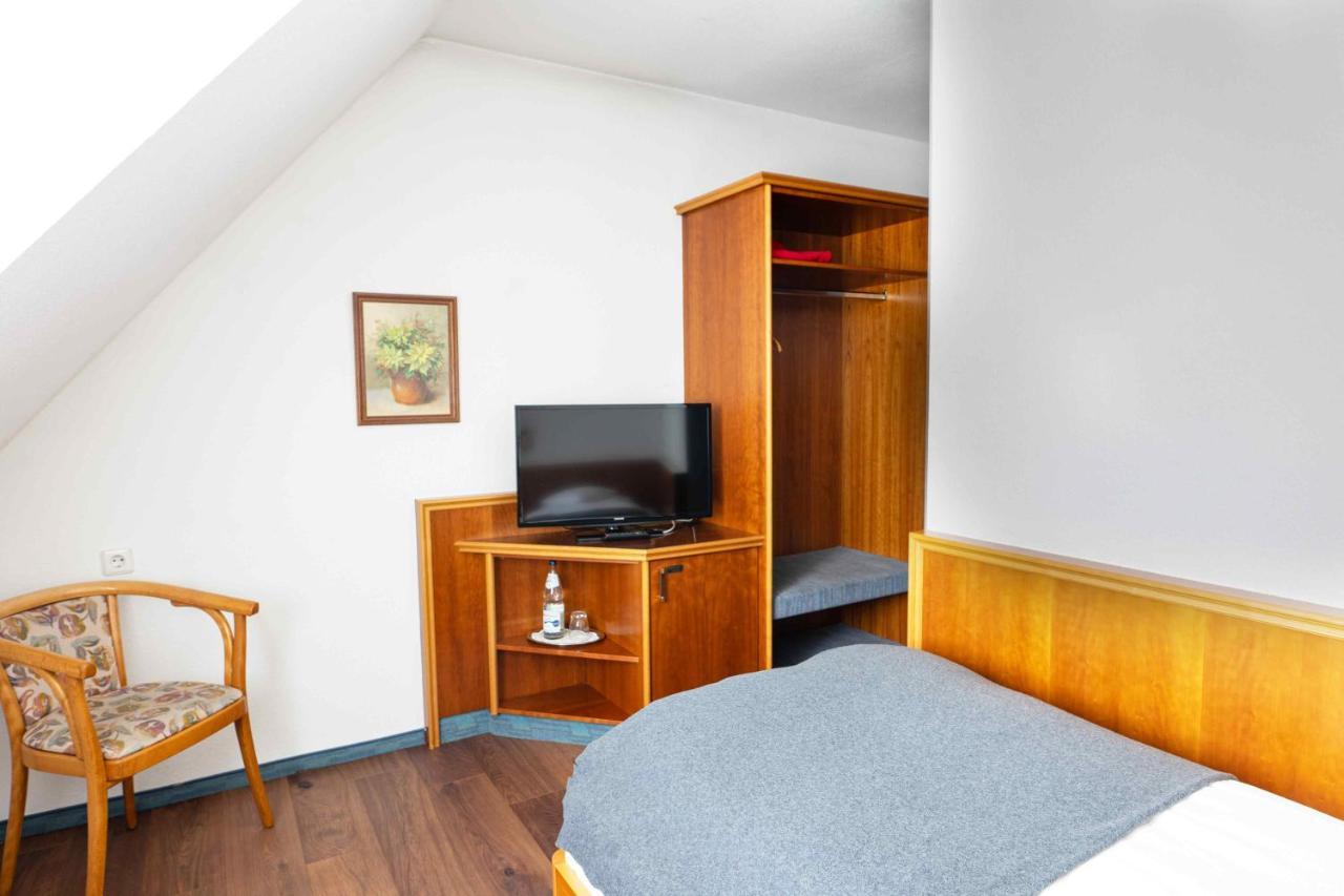Garni Hotel Maselheimer Hof Екстериор снимка